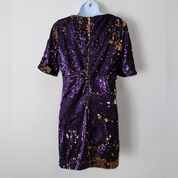 Bardot Short Sleeve Sequin Dress V-neckline Size 6 - Picture 5 of 10